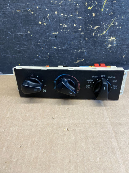 1998 to 2011 Ford Crown Victoria Marquis A/C Heater Climate Control ab1915 DG0
