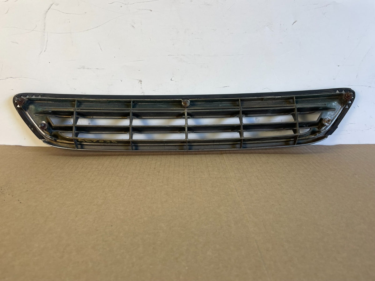 2000 to 2001 Lexus ES300 Front Grille Grill AG7538 PS3