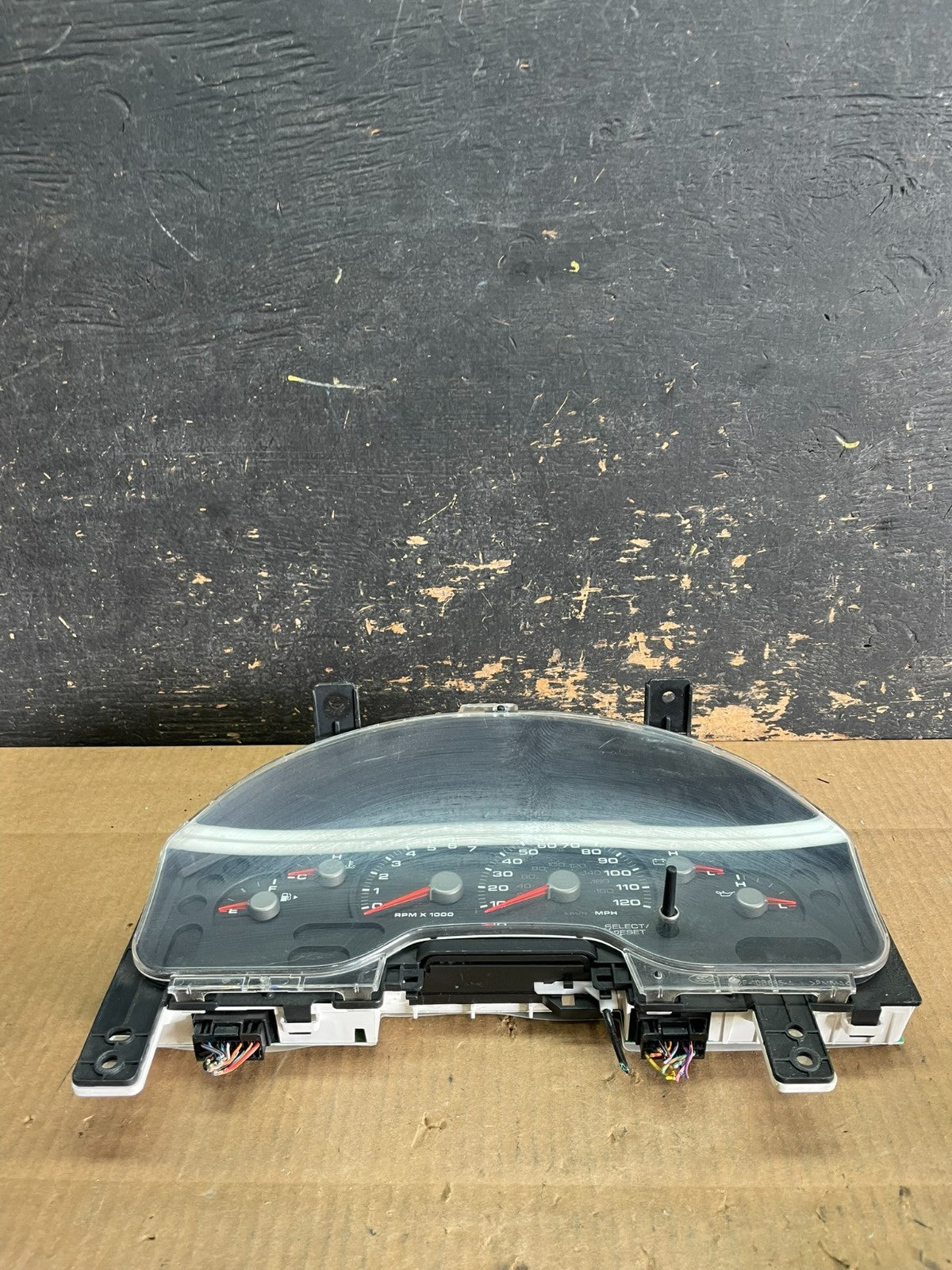 2004 2005 Ford Explorer Speedometer Cluster Gauge Oem ab2896 DG2