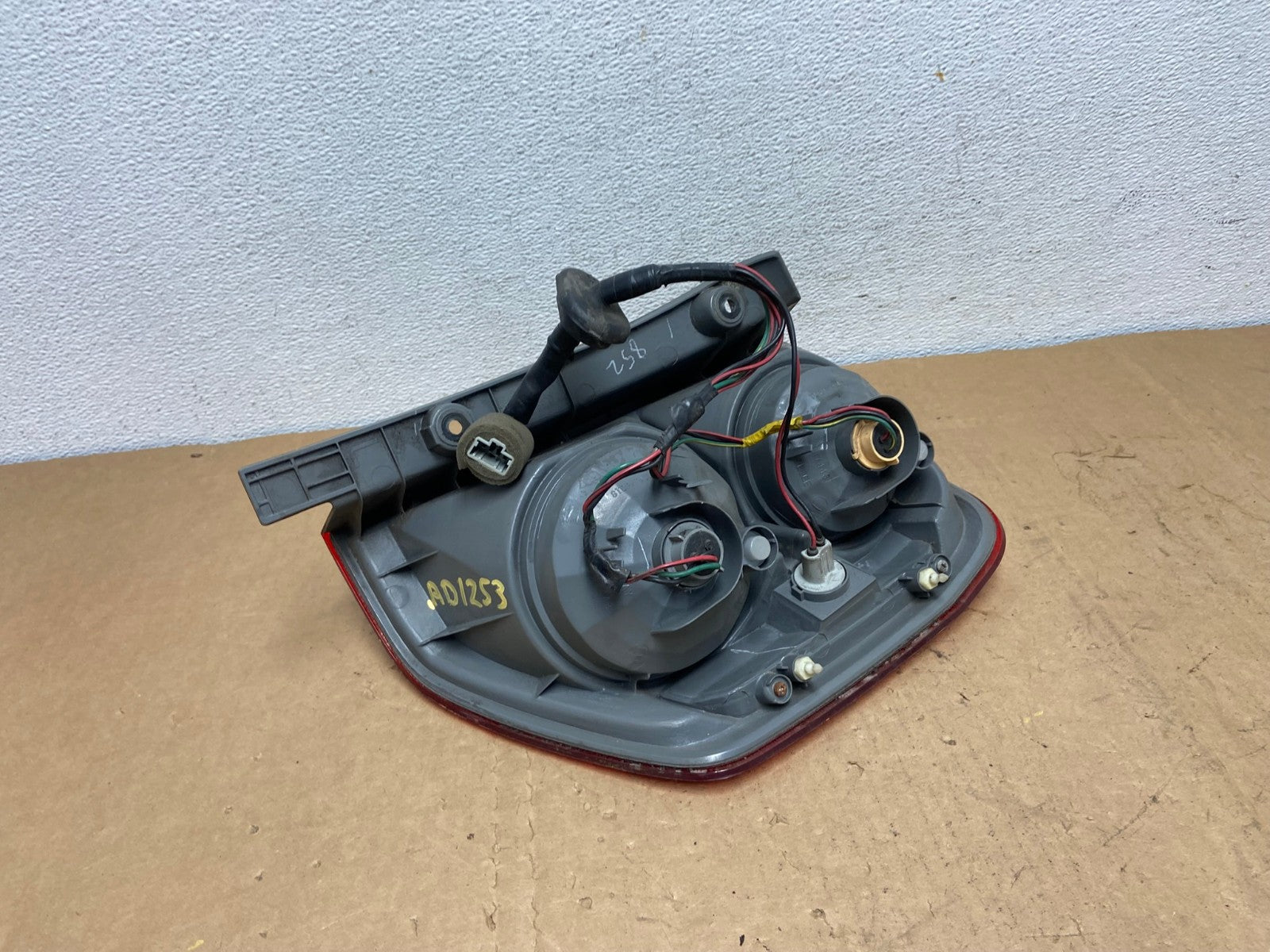 2003 2004 2005 Honda Pilot Left Driver LH Side Tail Light AD1253 LK5