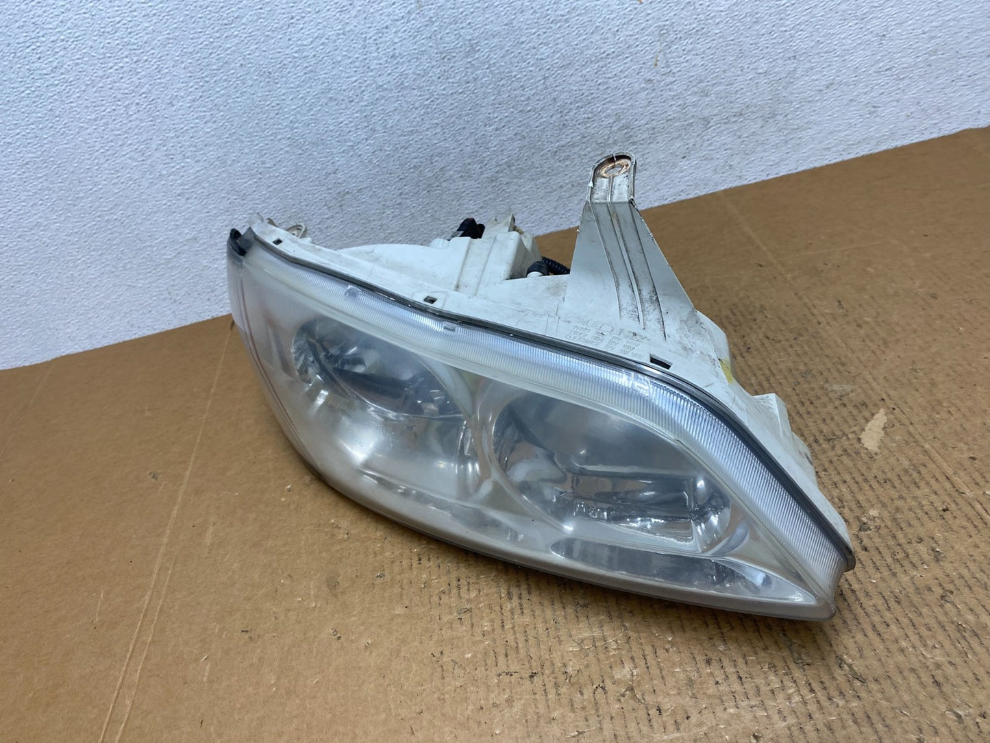 2000 to 2001 Infiniti I30 Right Passenger RH Side Headlight Halogen AE1422 DG1