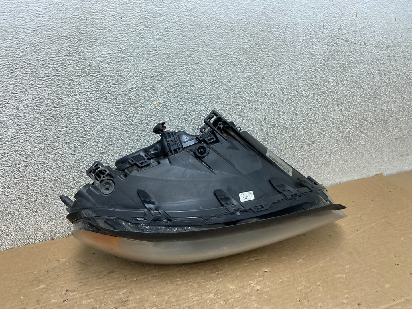 2008 to 2013 Volvo XC70 V70 S80 Right Passenger Side Halogen Headlight AB4936 DW5
