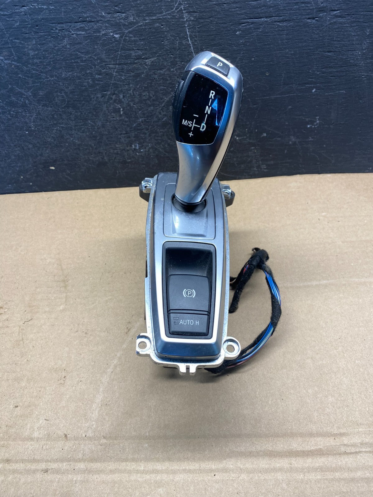 2007 - 2013 BMW X5 E70 Shift Shifter Selector Gear W/ Menu Switch AE2083 DG0