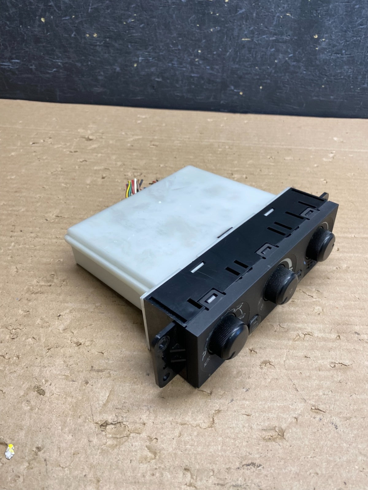 2001 to 2006 Mitsubishi Montero Climate Control Hvac A/C Heater ag6462 DG1