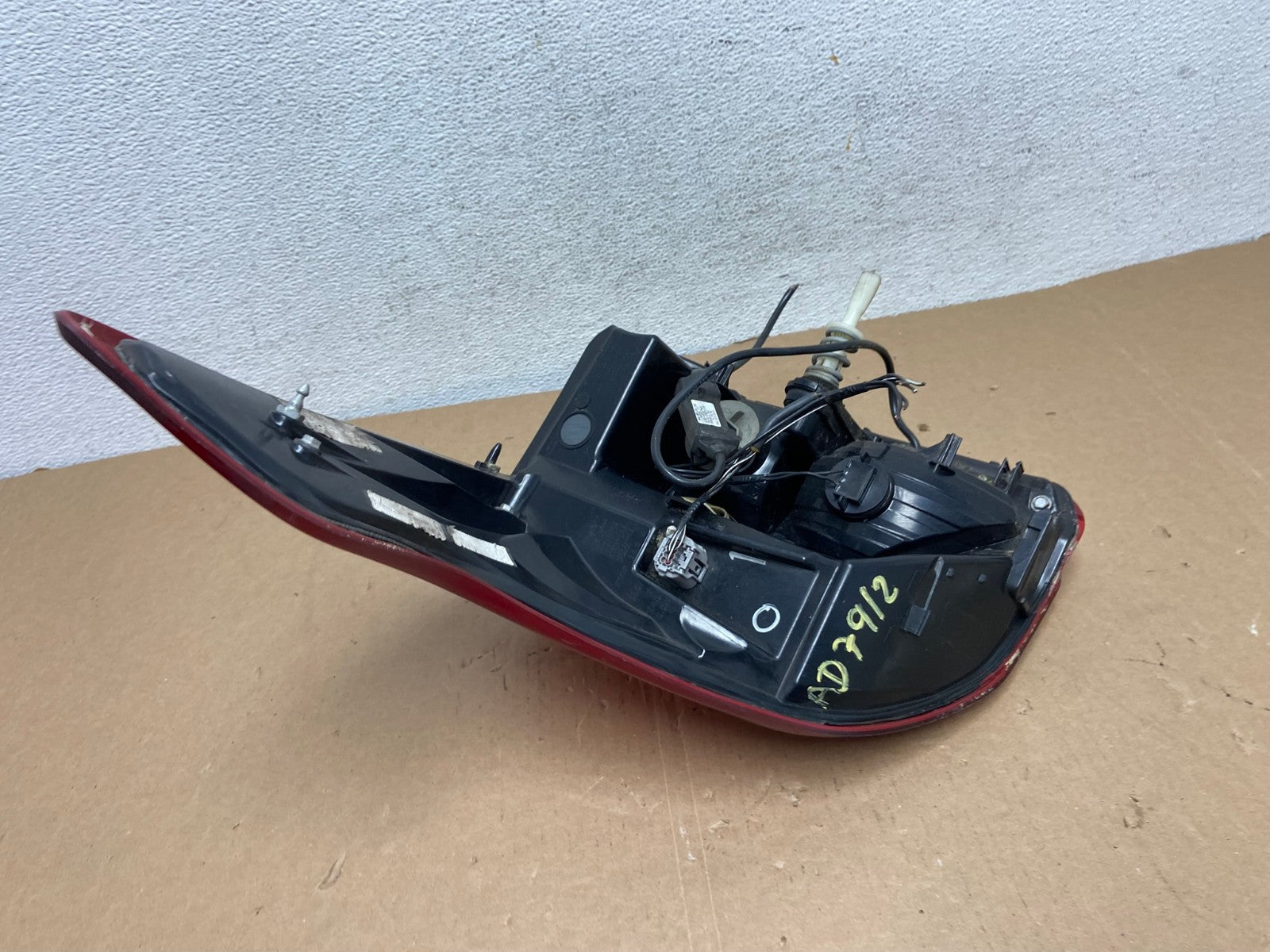 2020 2021 2022 2023 Ford Explorer Right Passenger Side Tail light AD7912 LK7
