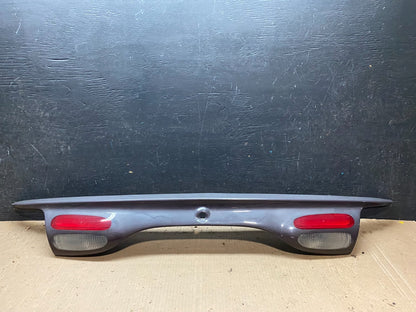2000 to 2002 Ford Taurus Sedan Trunk Rear Center Lid Tail Light Panel J0544 DG0