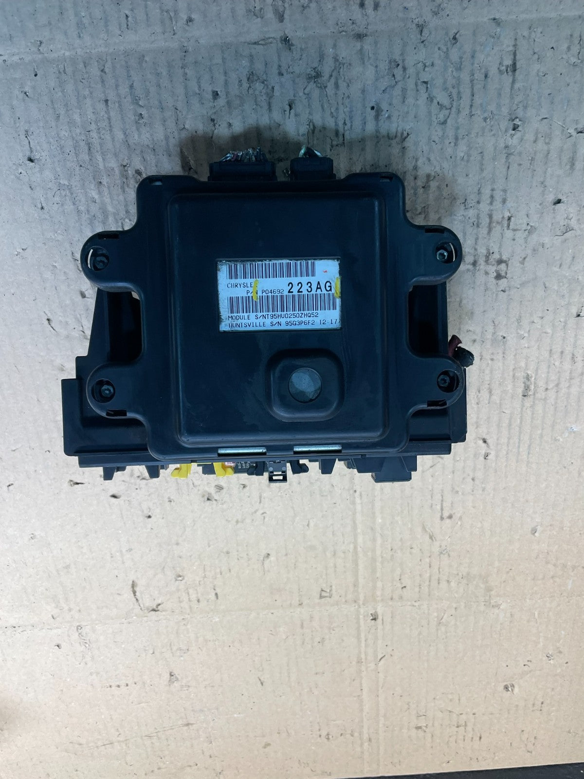 2009 Jeep Grand Cherokee Integrated Power Fuse Body Control BCM Box v1873 DG0