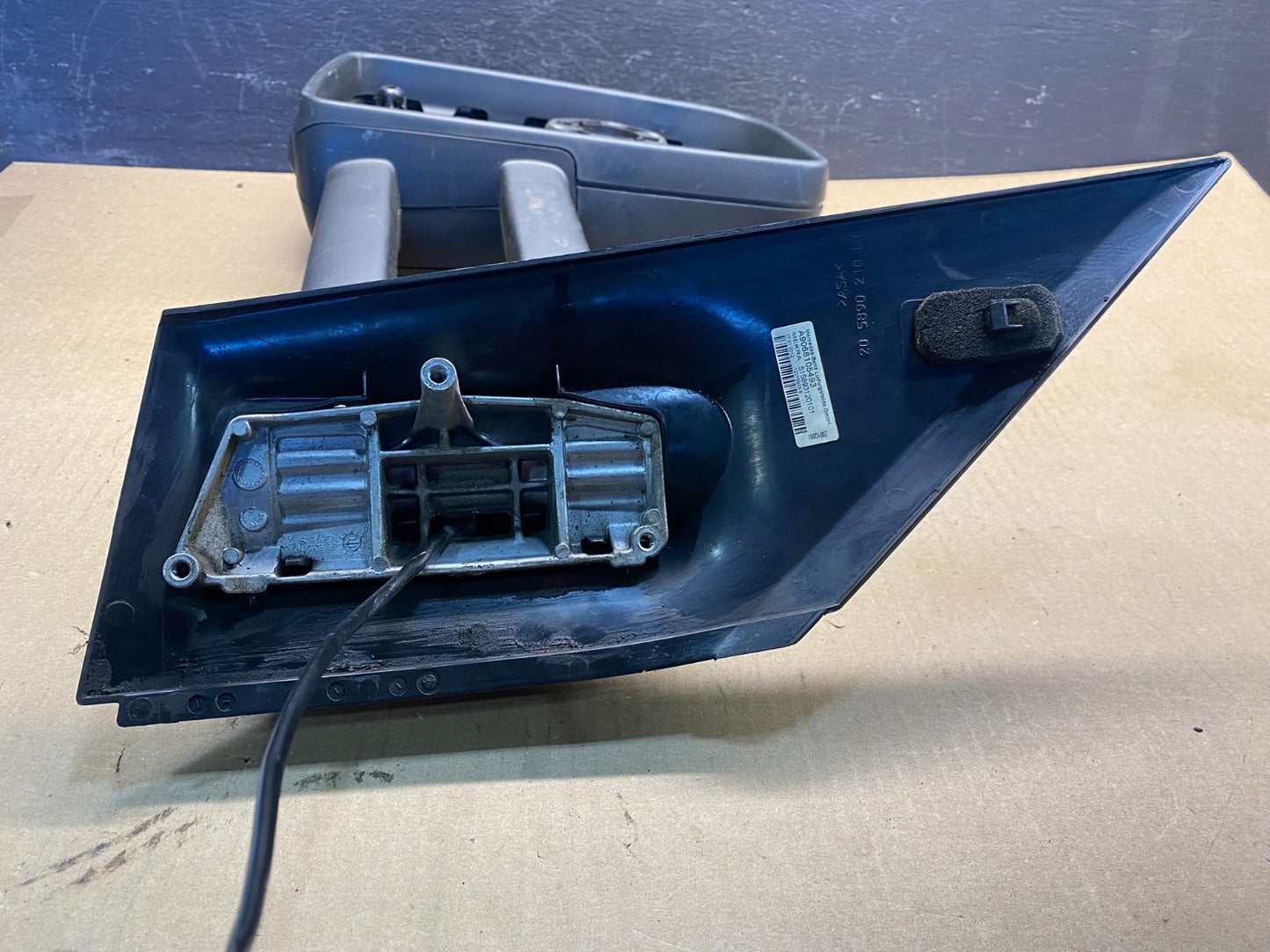 2007 to 2017 Mercedes-Benz Sprinter Left Driver View Door Mirror ac8865 DG4