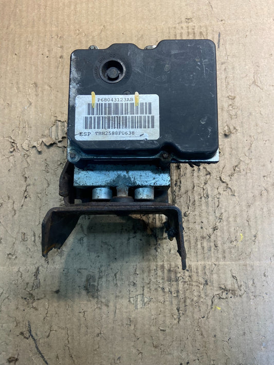 2009 Dodge Durango ABS Anti Lock Brake Pump OEM z8990 DG0