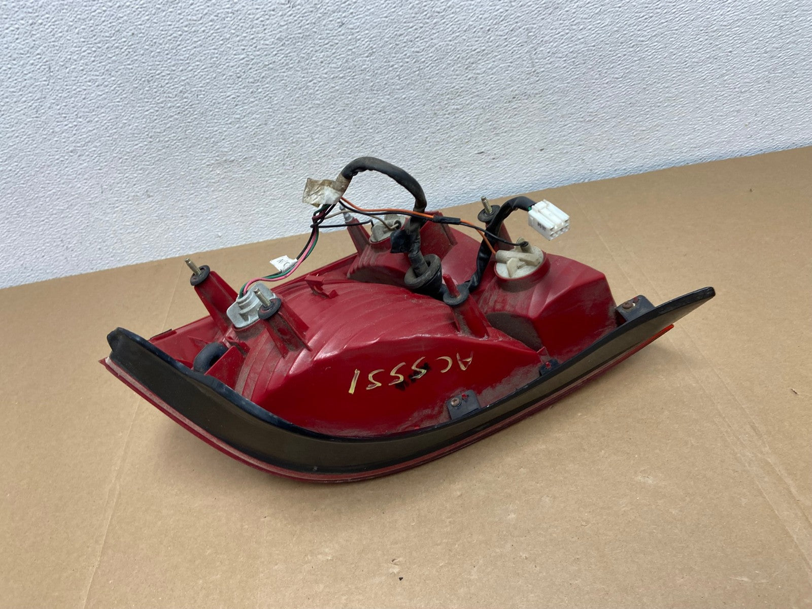 2001-2003 Sedan Hyundai Elantra Left Driver Lh Side Tail Light Oem AC5551 LK6