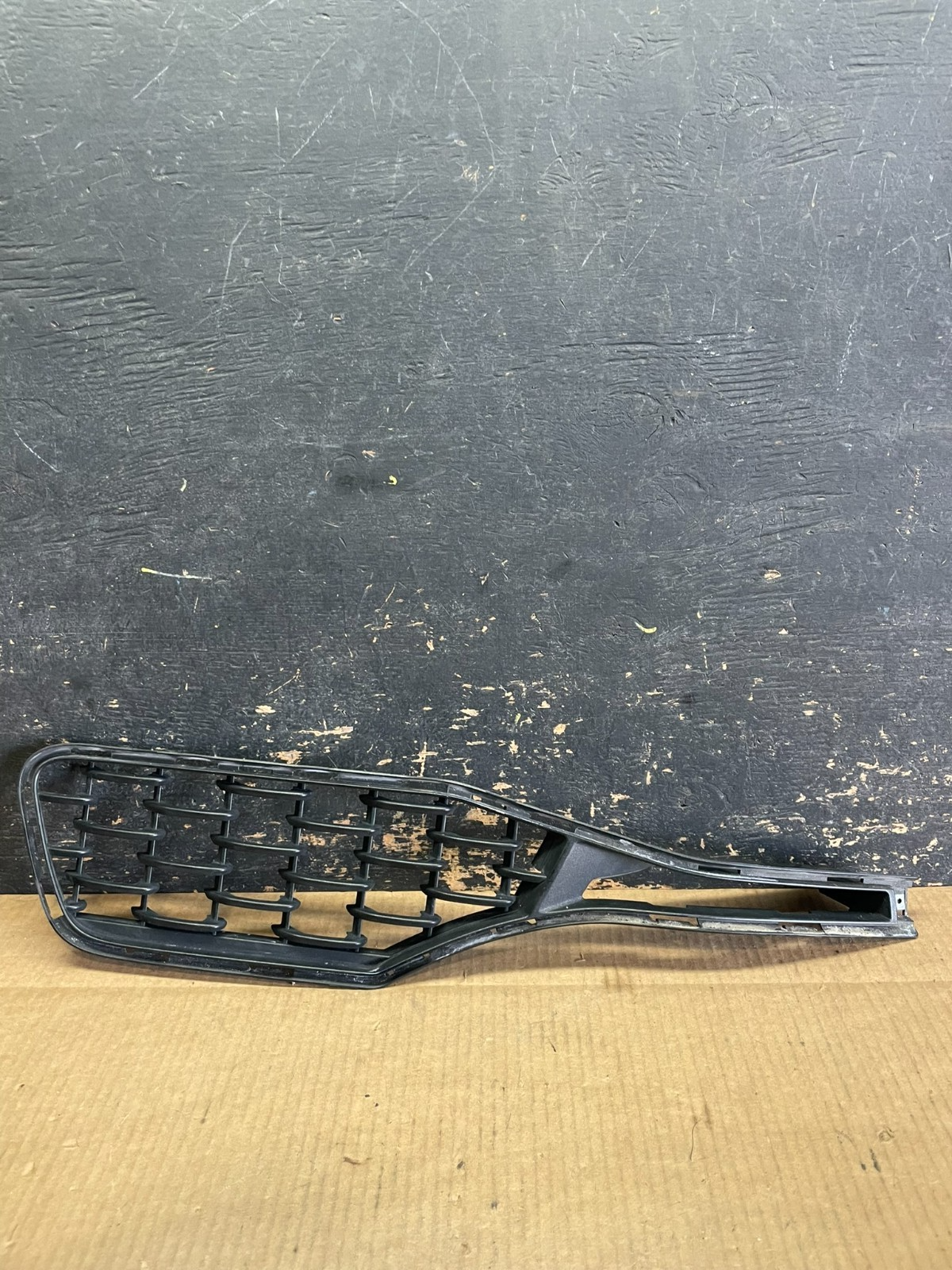 2014-2020 Maserati Quattroporte Front Left Bumper Grille Trim Cover AB28170