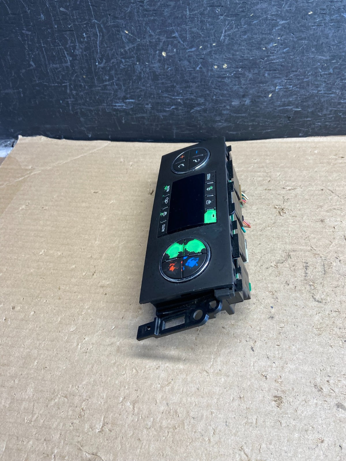 2007-2011 GMC Yukon Tahoe Automatic Climate Temperature Temp Control ah5174 DG1