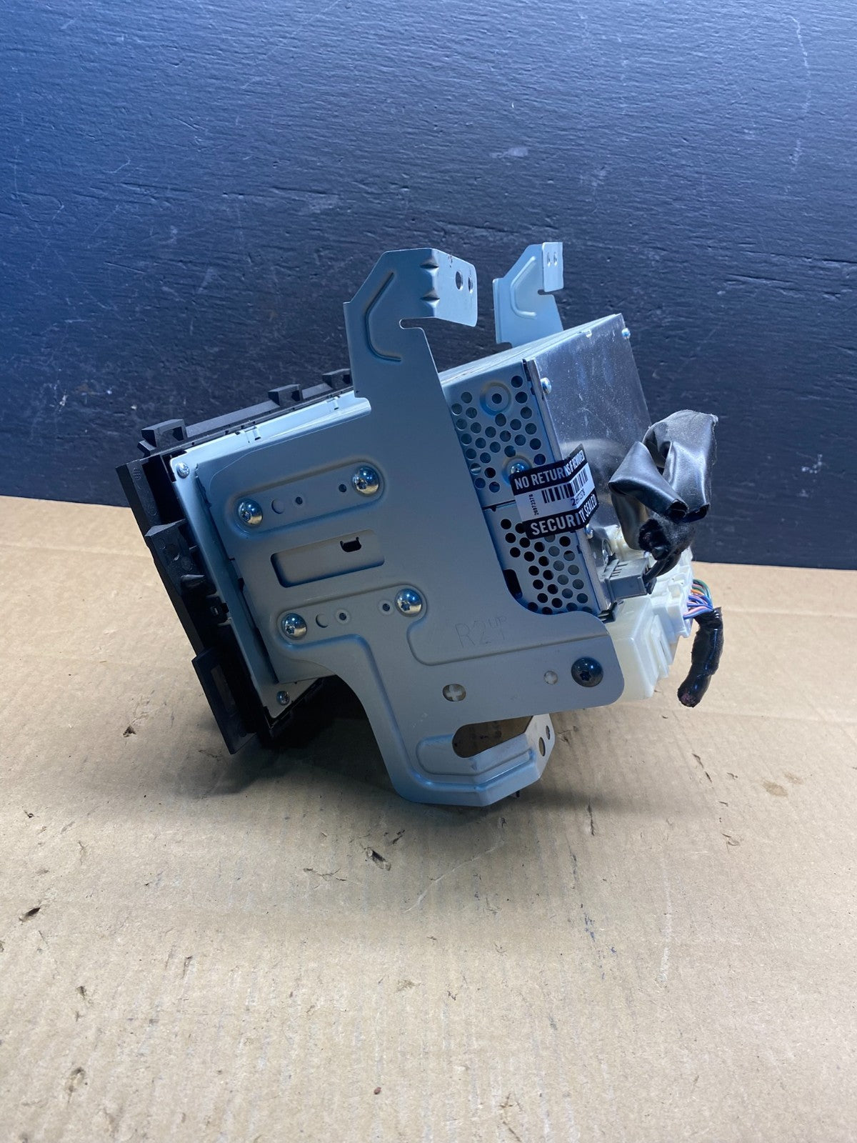 2009-2010 Nissan Murano AM FM Radio 6 CD Control Panel ad1592 DG1