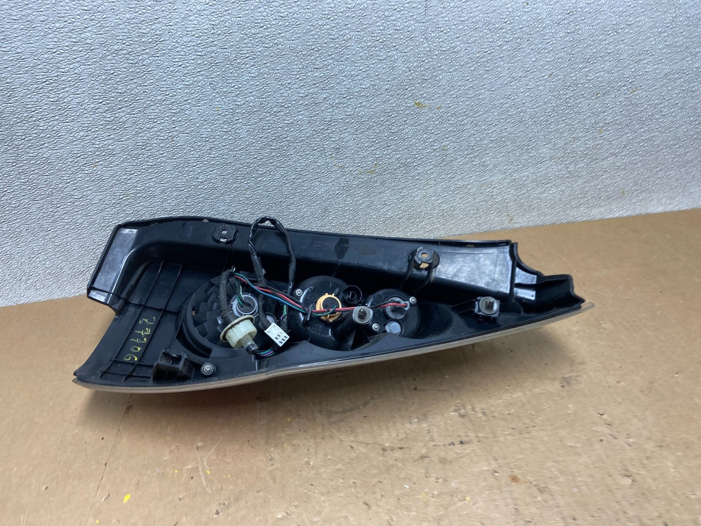 2006 2007 Mazda 5 Left Driver Side Tail Light AD1028 LK6