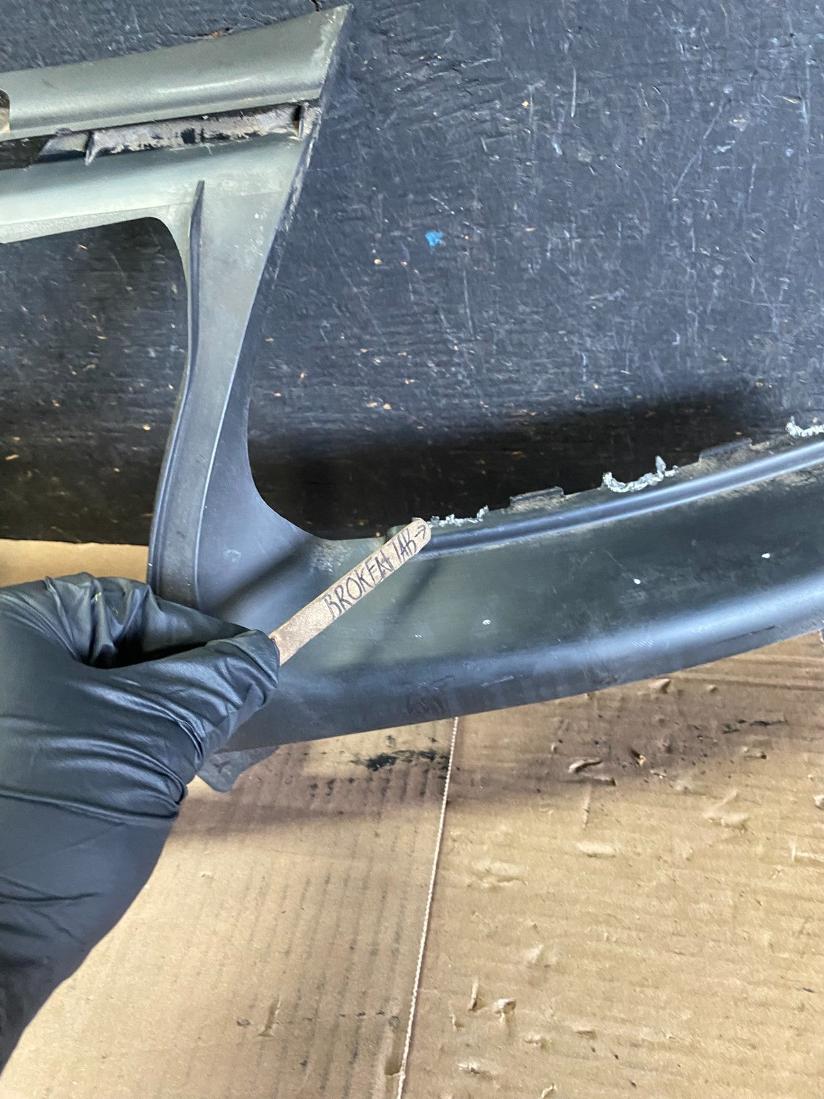 2008 to 2010 Porsche Cayenne Front Under Bumper Garnish 7L5853915 P8559 DG3