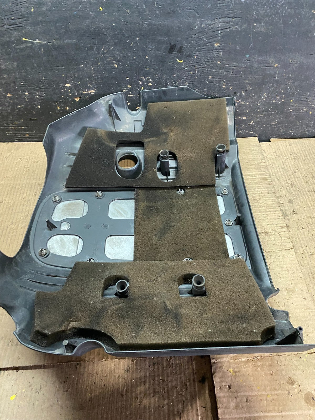 2005 to 2010 Dodge Charger Ram 5.7L Hemi Engine Cover Plastic Shield W6029 DG7