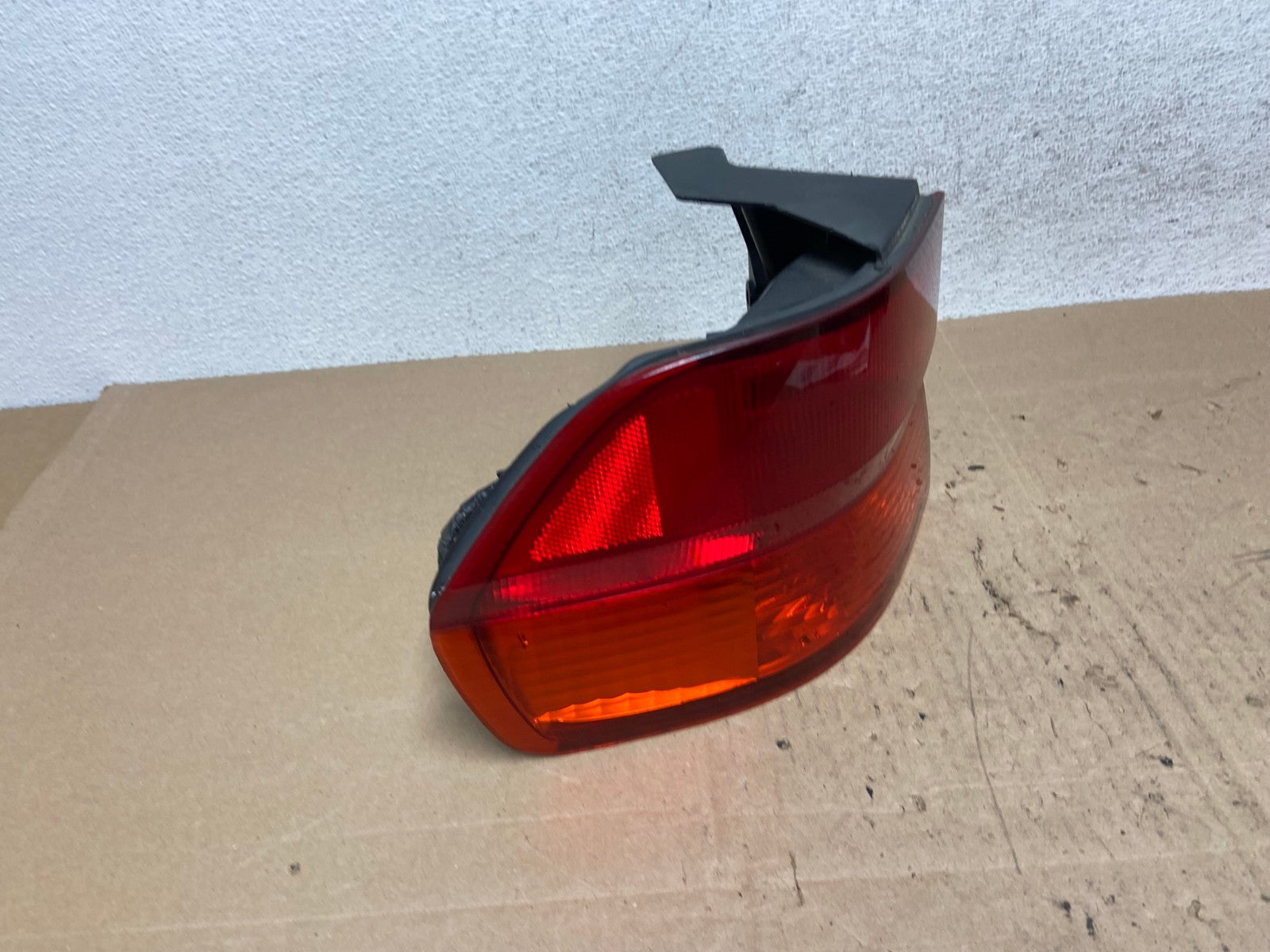 1999 2000 2001 Honda Odyssey Left Driver LH Side Tail Light AE6119 LK2