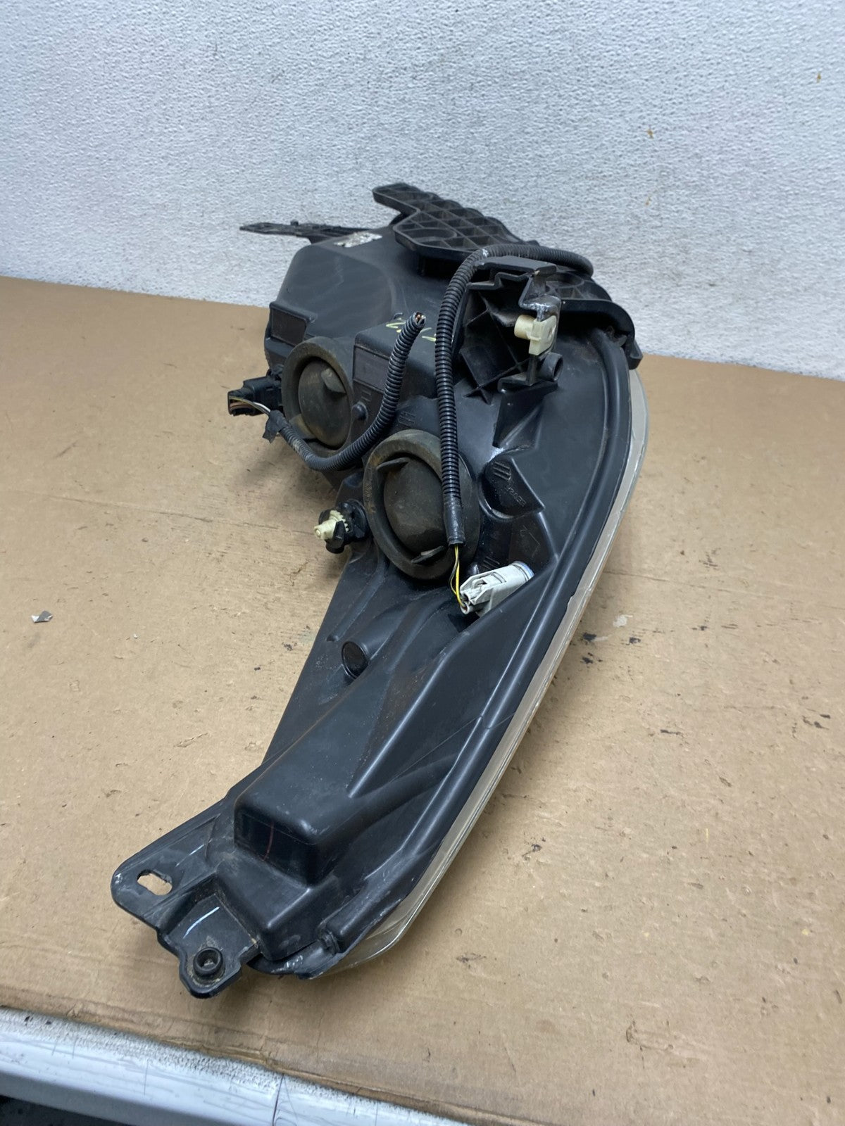 2013 - 2016 Ford Escape Headlight Left Driver Lh Side Halogen AF5112 DW8
