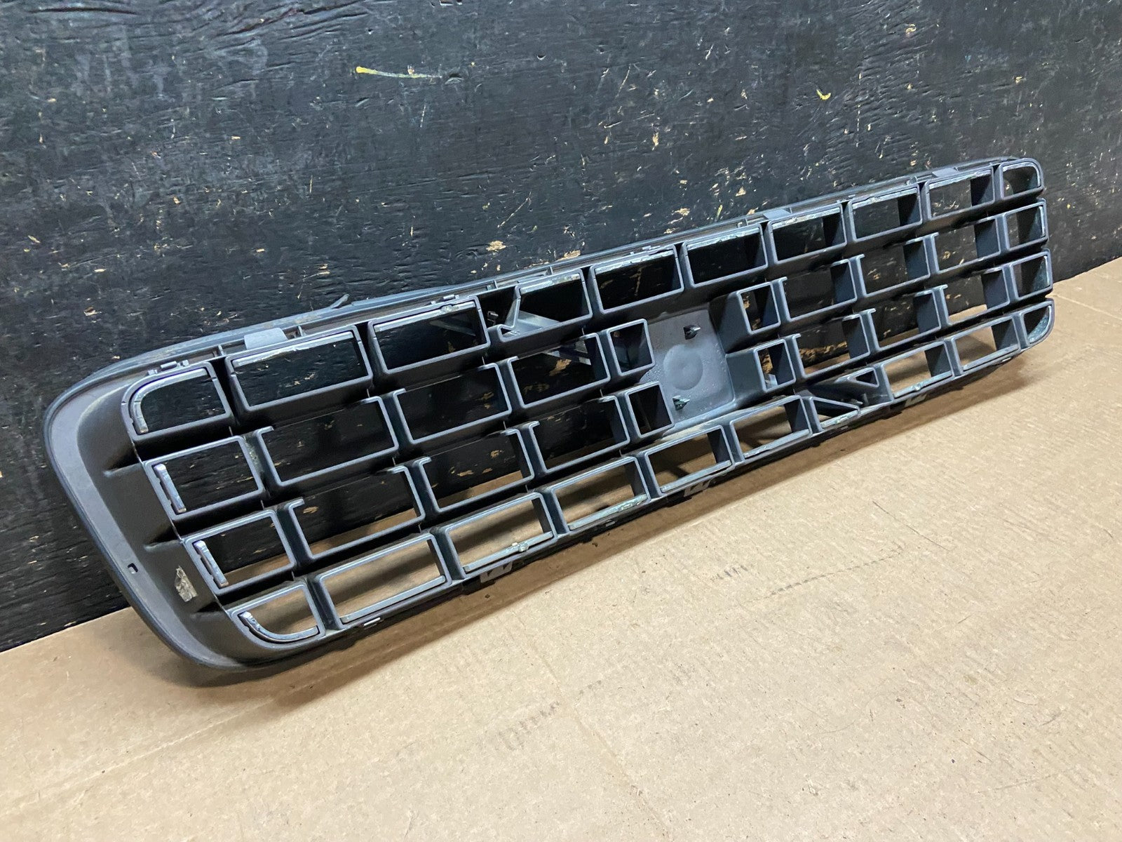 2003 to 2013 Volvo XC90 Front Upper Grill Grille Oem y9419 DG4