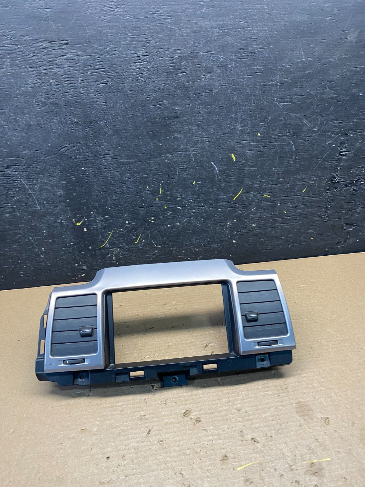 2010 - 2012 Lincoln MKZ Center Dash Gps Radio Bezel Panel Air Vent OEM S6653 DG0