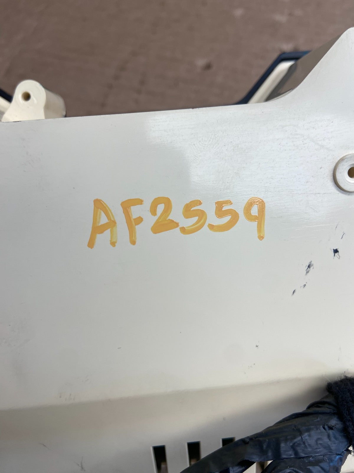 1996 to 1997 Ford Crown Victoria Speedometer Cluster Gauge AF2559 DG7