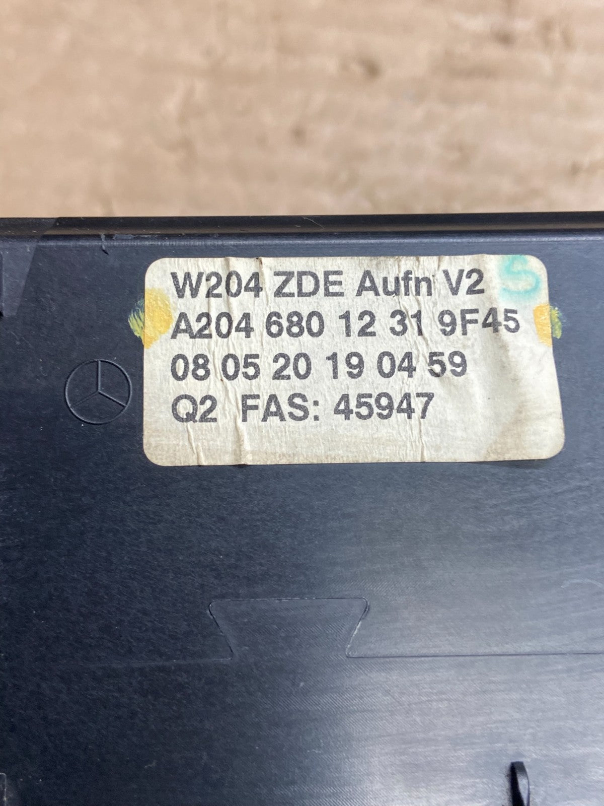 2008-2011 Mercedes W204 C300 Navigation Display Screen Monitor w/Cover AG8526 DG5