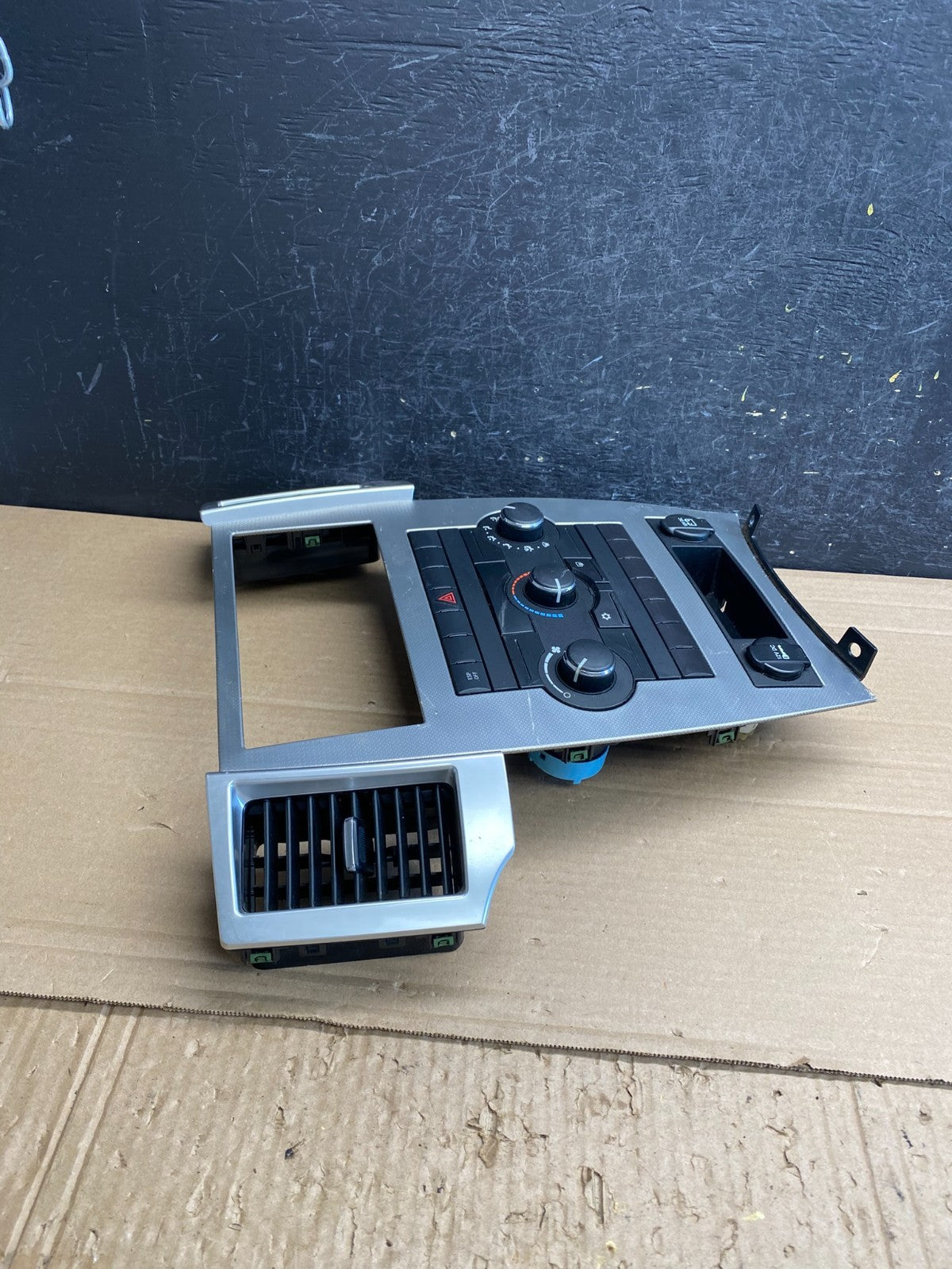 2008 2009 2010 Jeep Grand Cherokee A/C Climate Control Bezel AG0051 DG1