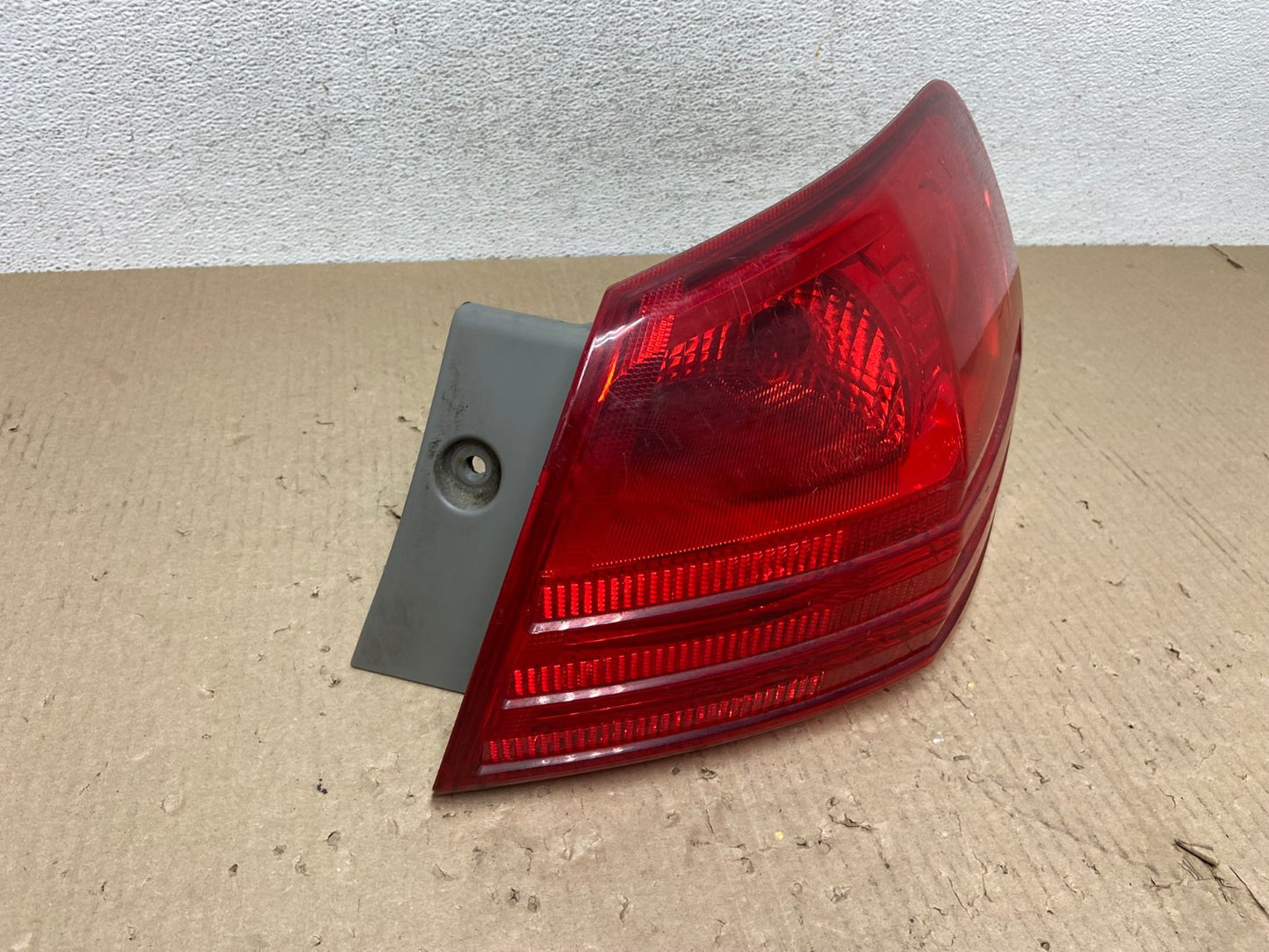 2008 to 2015 Nissan Rogue Right Passenger Rh Side Tail Light AE9809 LK2