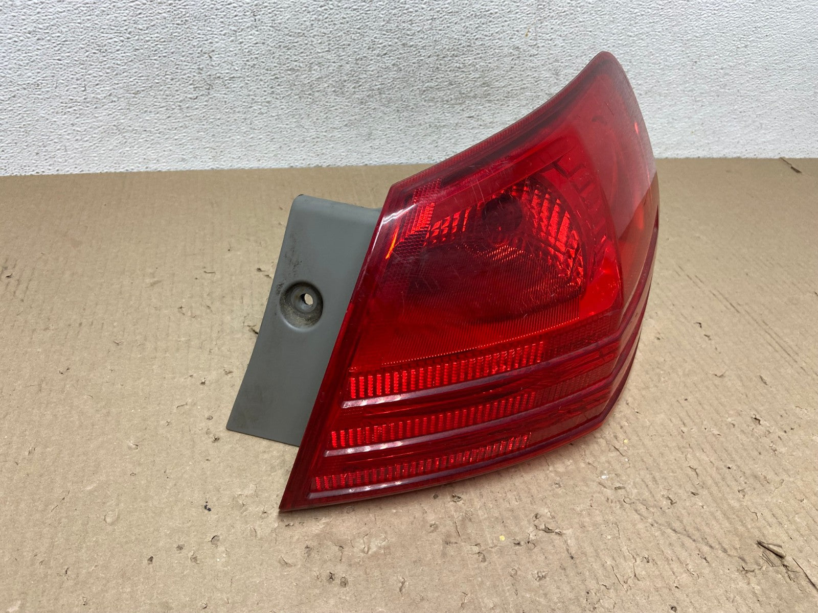 2008 to 2015 Nissan Rogue Right Passenger Rh Side Tail Light AE9809 LK2