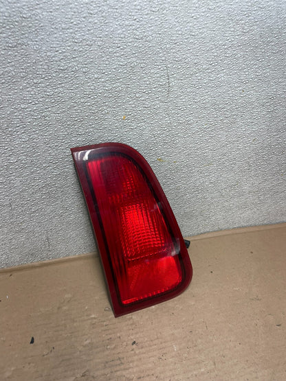 1998-2002 Lincoln Navigator Left Driver Lh Side Tail Light Inner Oem AB0007 LK2