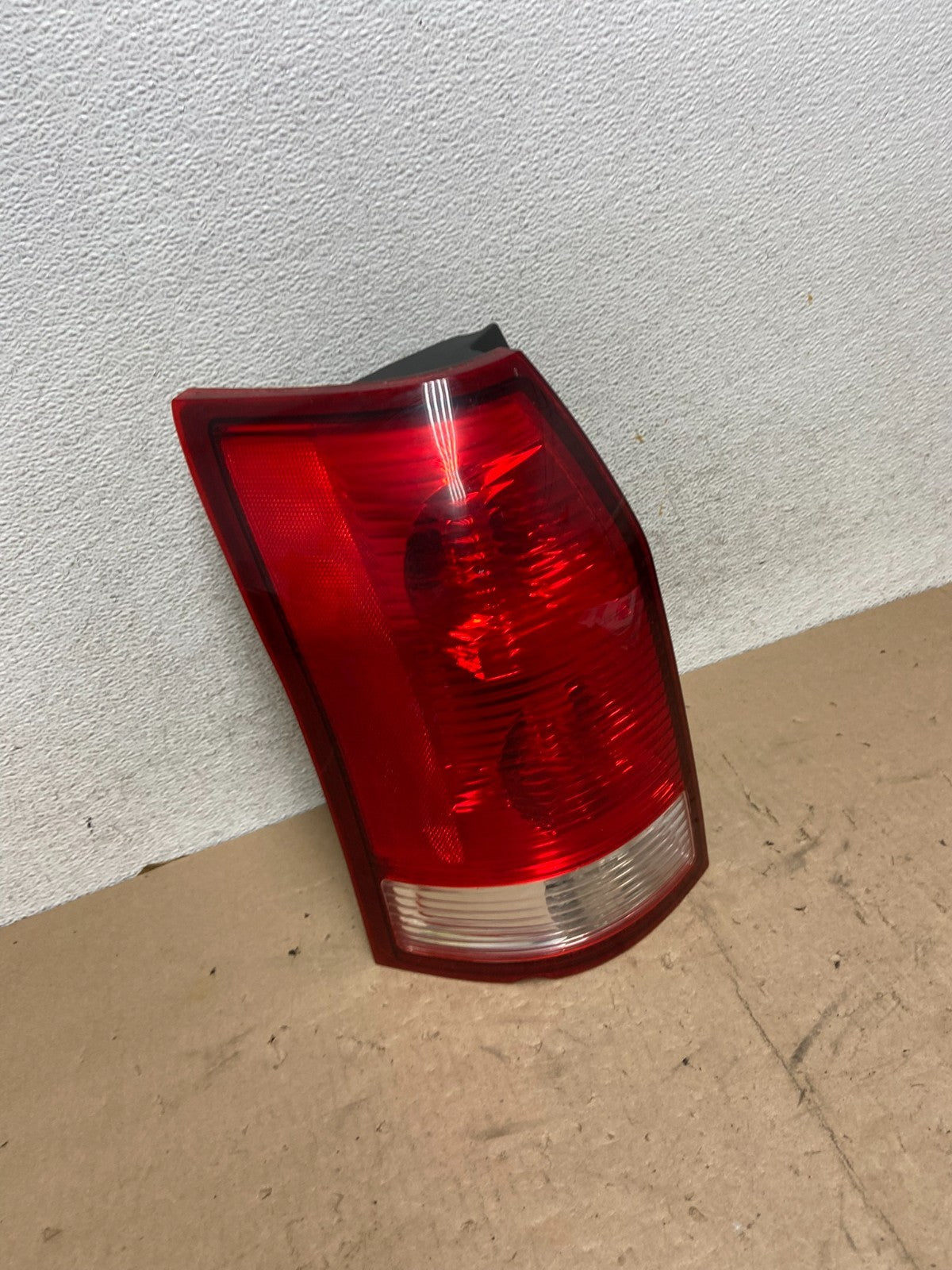 2004 2005 2006 2007 Saturn Vue Left Driver Lh Side Tail Light AG5497 LK2