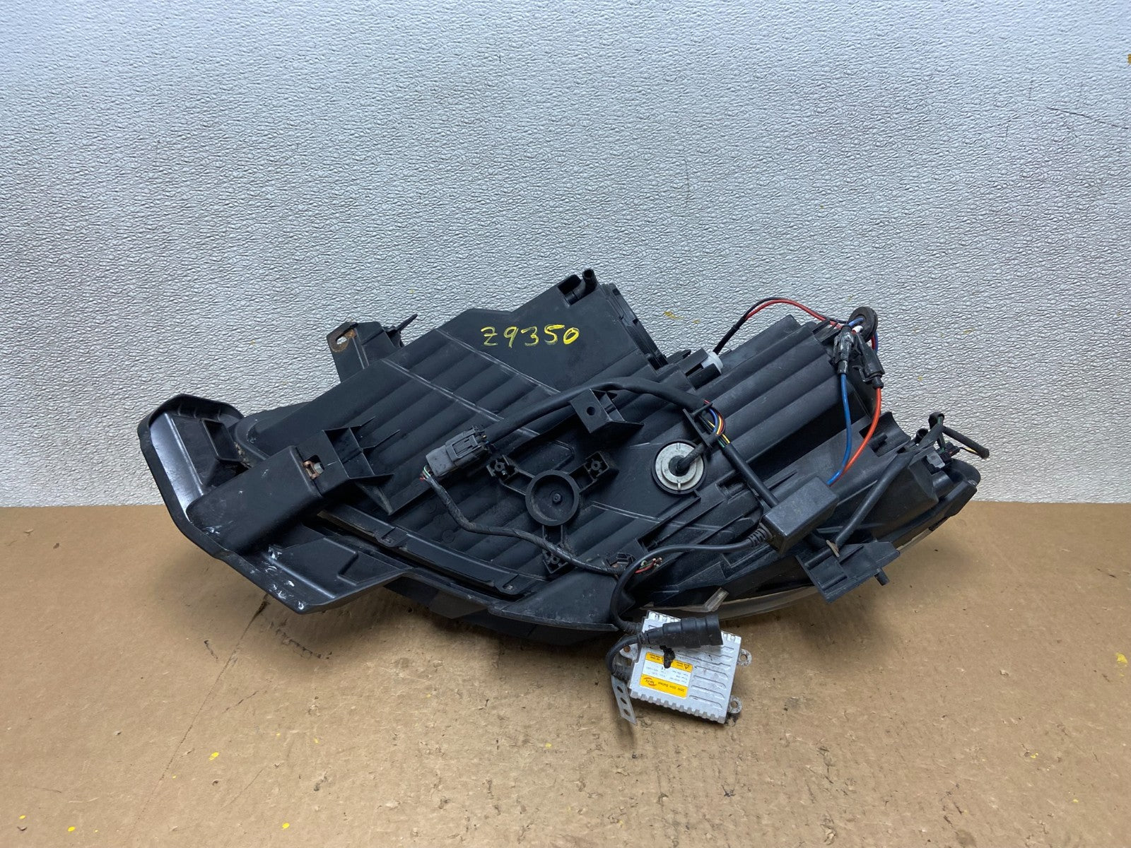 2013 - 2015 Mazda Cx9 Cx-9 Right Passenger RH Halogen Headlight Z9350 DW7