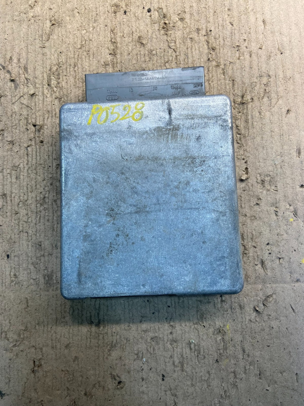 2003 Ford Van E150 5.4L Engine Control Module  ECU 3C2A-12A650-CC z2183 DG2