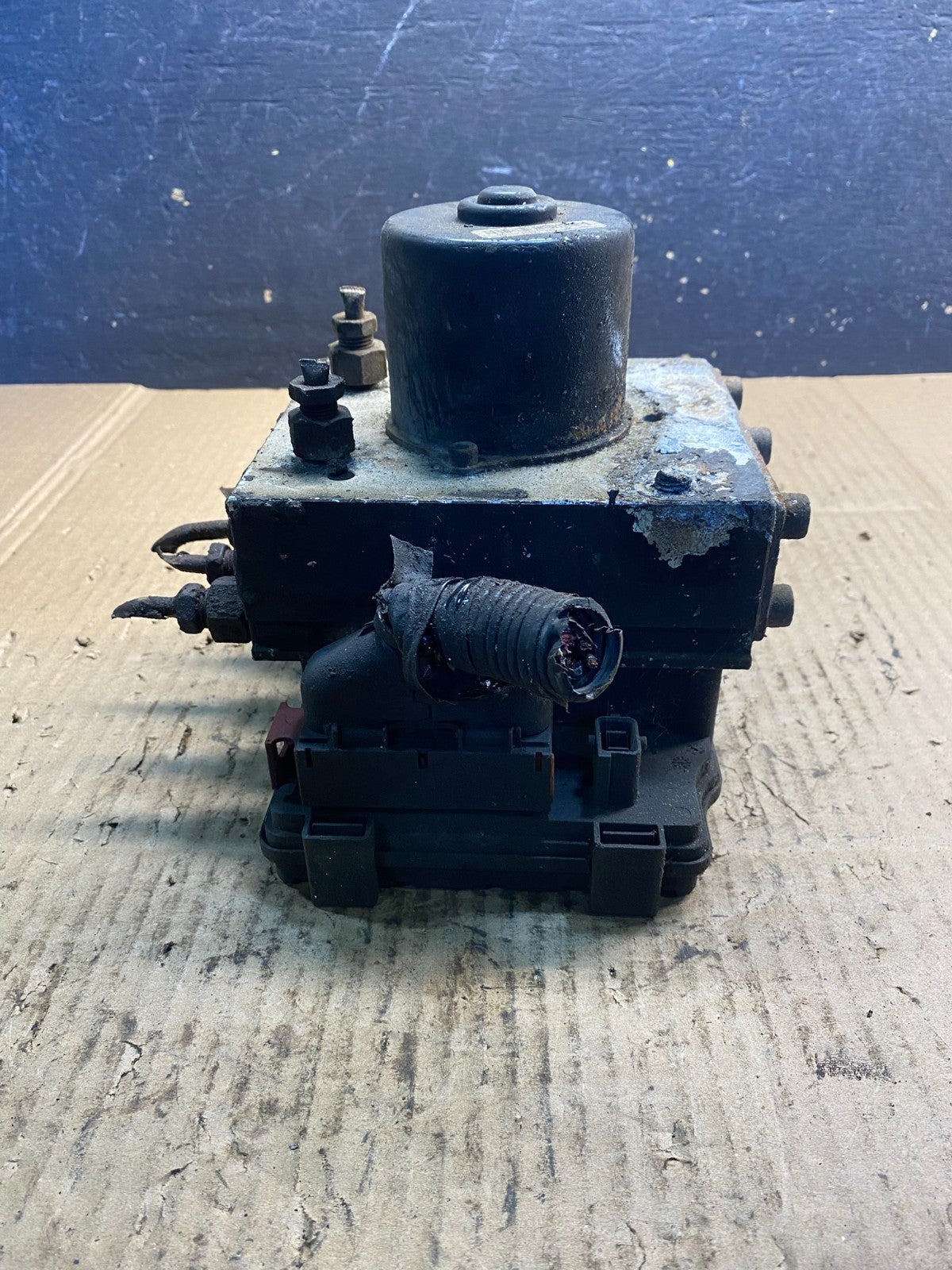 Wabco ABS Pump Hydraulic W/ Module P/N 4460470002 AB2803 DG4