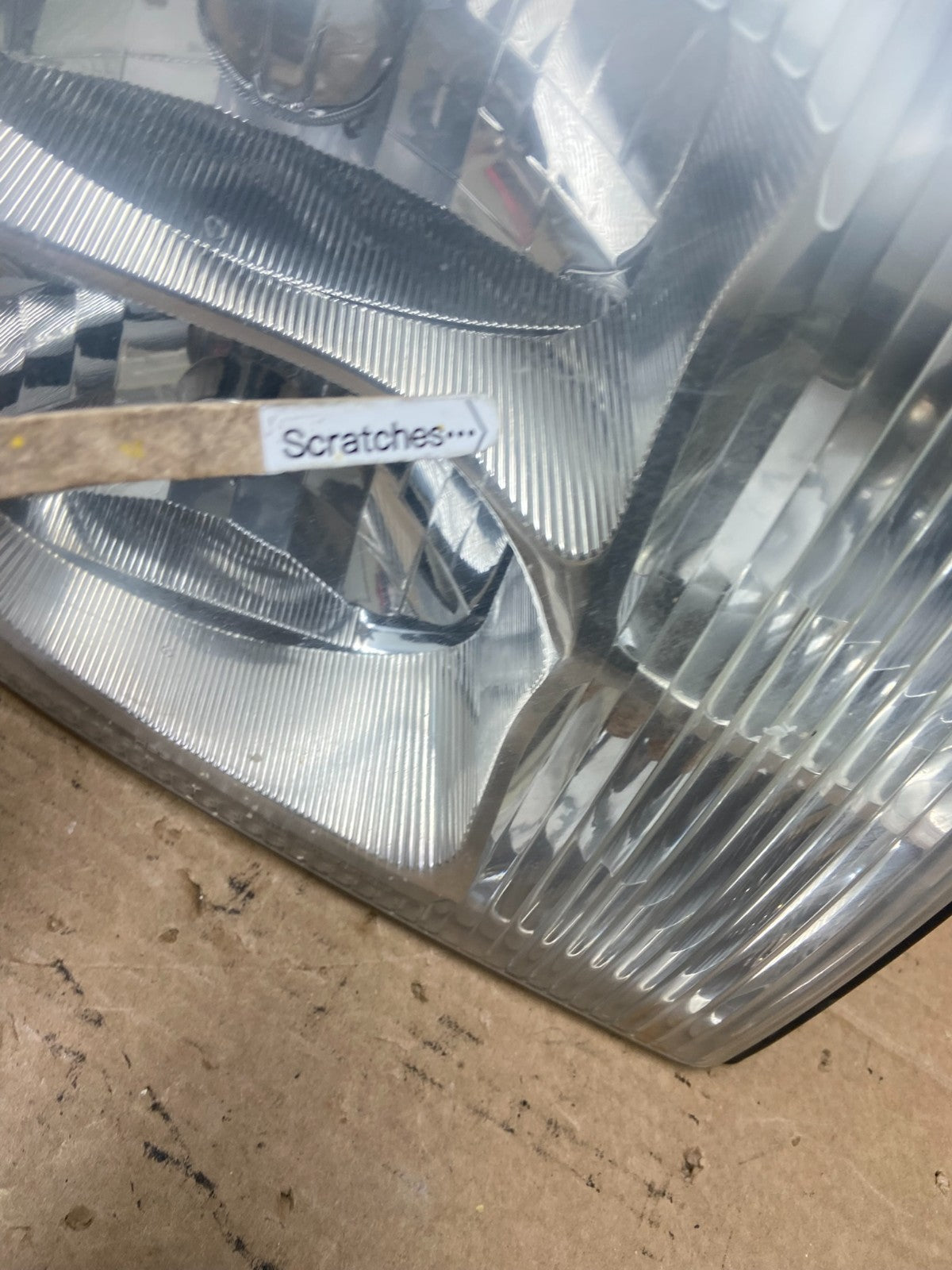 2002-2006 Cadillac Escalade Right Passenger Side Xenon HID Headlight Oem AB52833