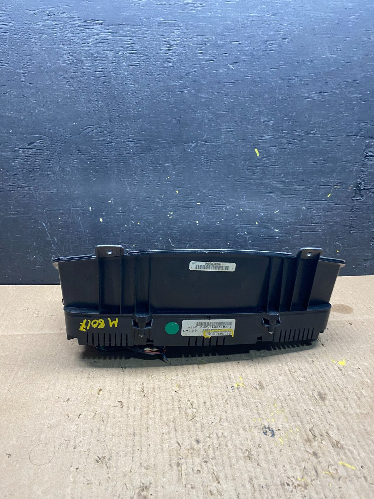 2005 Dodge Durango Speedometer Instrument Cluster Gauge M8017 PS5