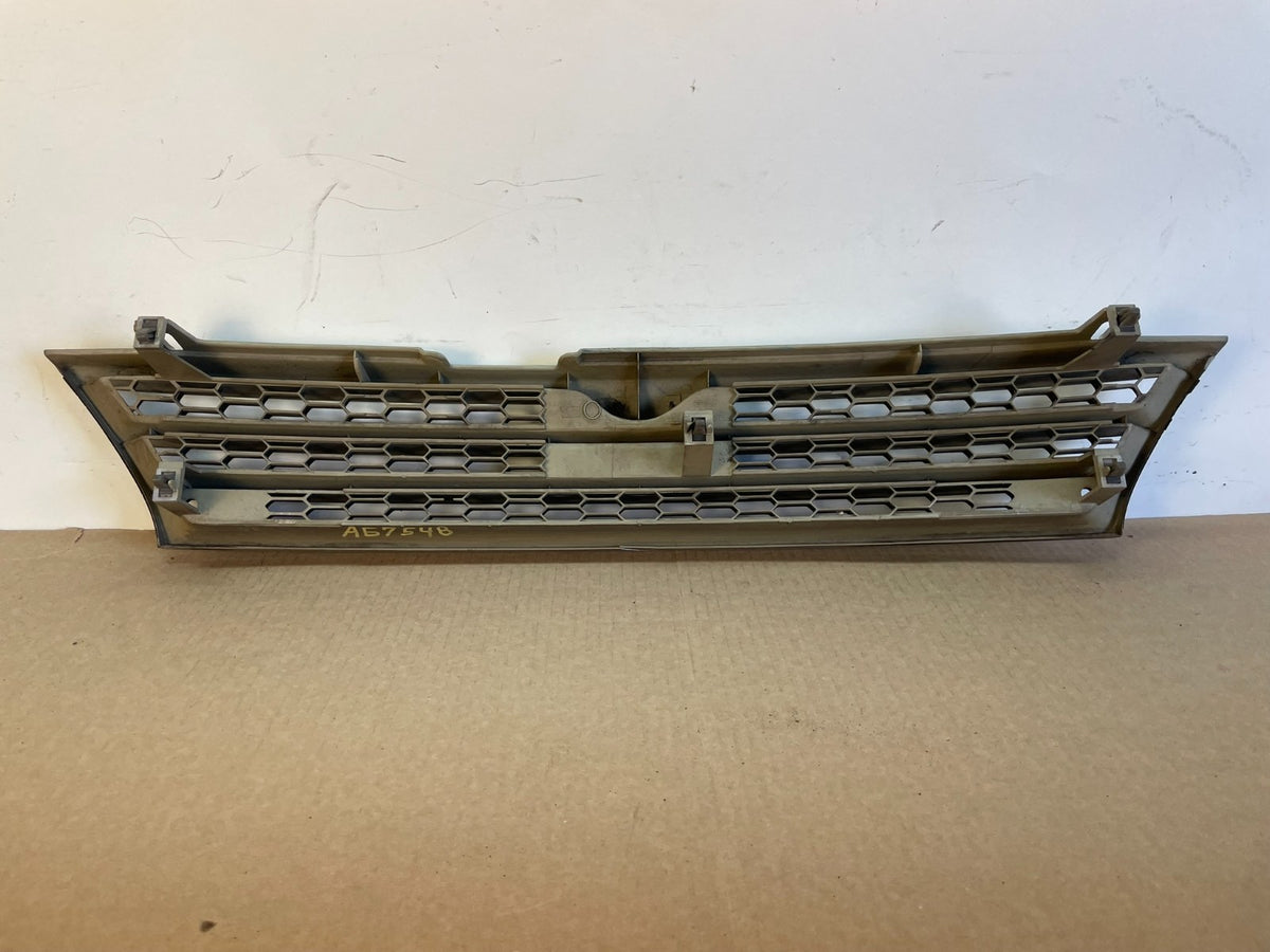 1995 1996 1997 Nissan Altima Front Grill Grille AG75483