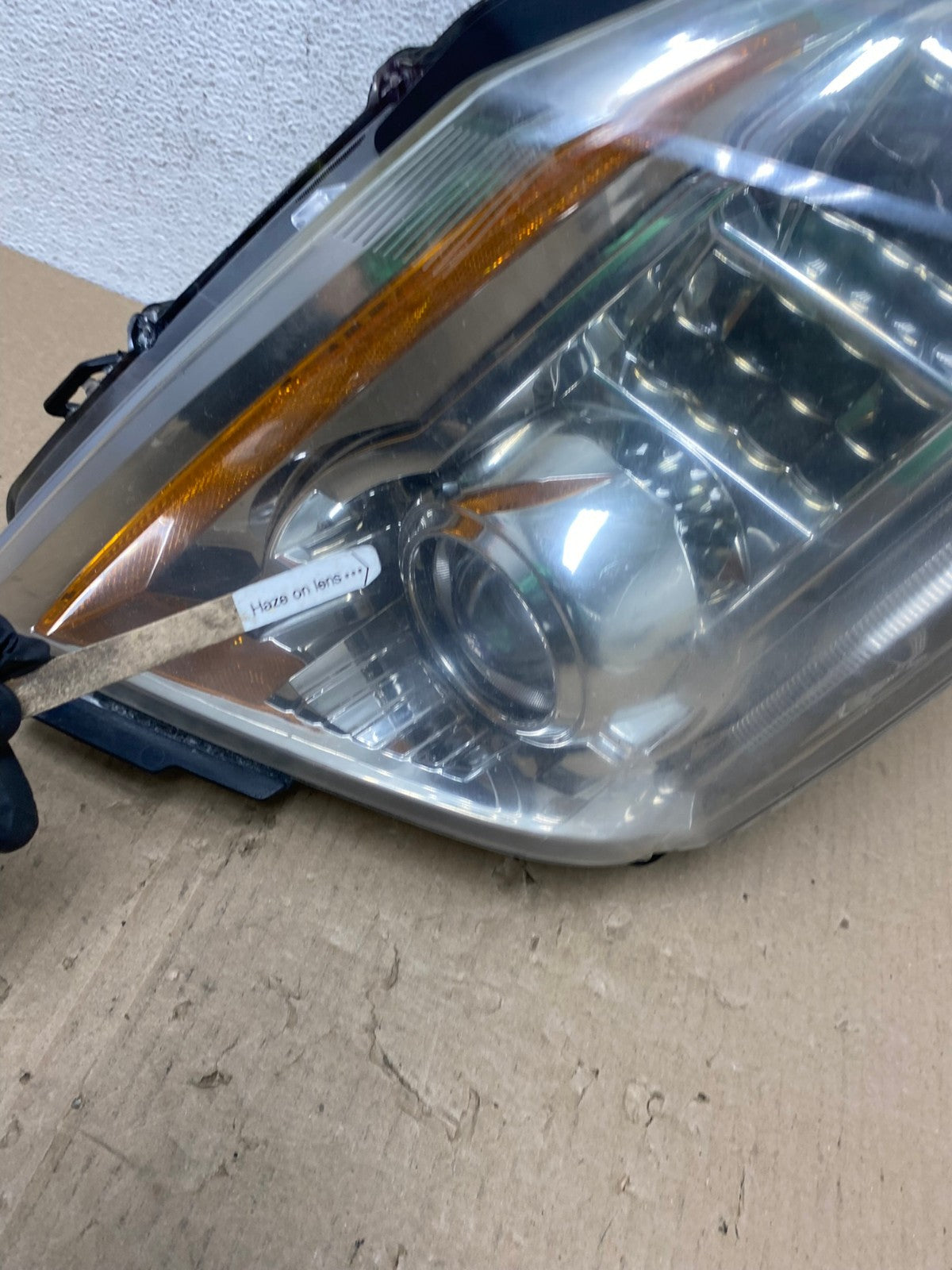 2008 to 2014 Cadillac CTS Left Driver LH Side Xenon Headlight AE9638 LK5