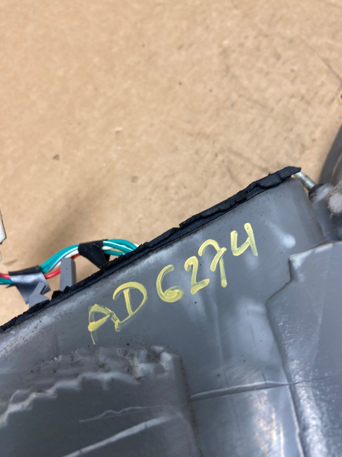 2000 to 2001 Toyota Camry Tail Light Left Driver Lh Side AD6274 LK6