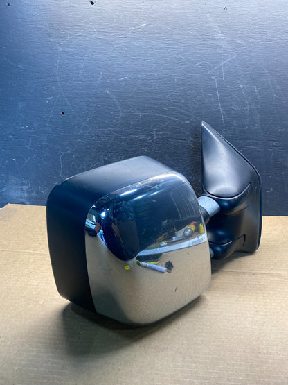 2004 to 2015 Nissan Titan SE Right Passenger View Door Mirror AF6763 DW1