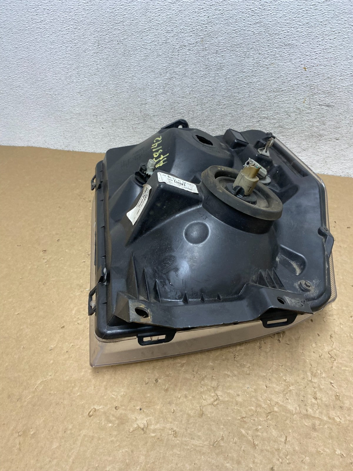 2008-2014 Ford Econoline E150 E250 E350 Right Passenger Headlight AF8197 DW7