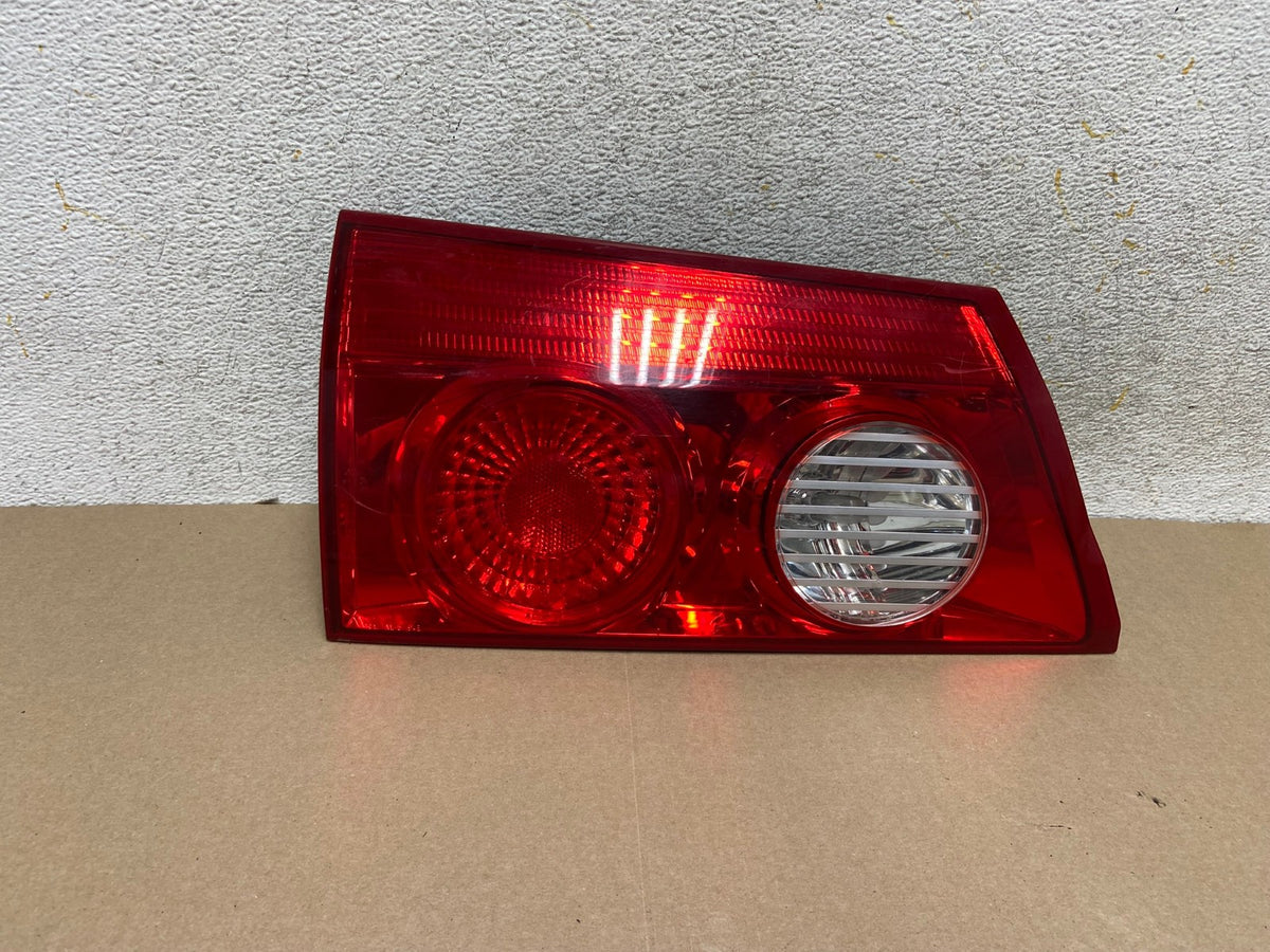 2006 - 2010 Toyota Sienna Left Driver Lh Side Inner Tail Light AH6645 LK0