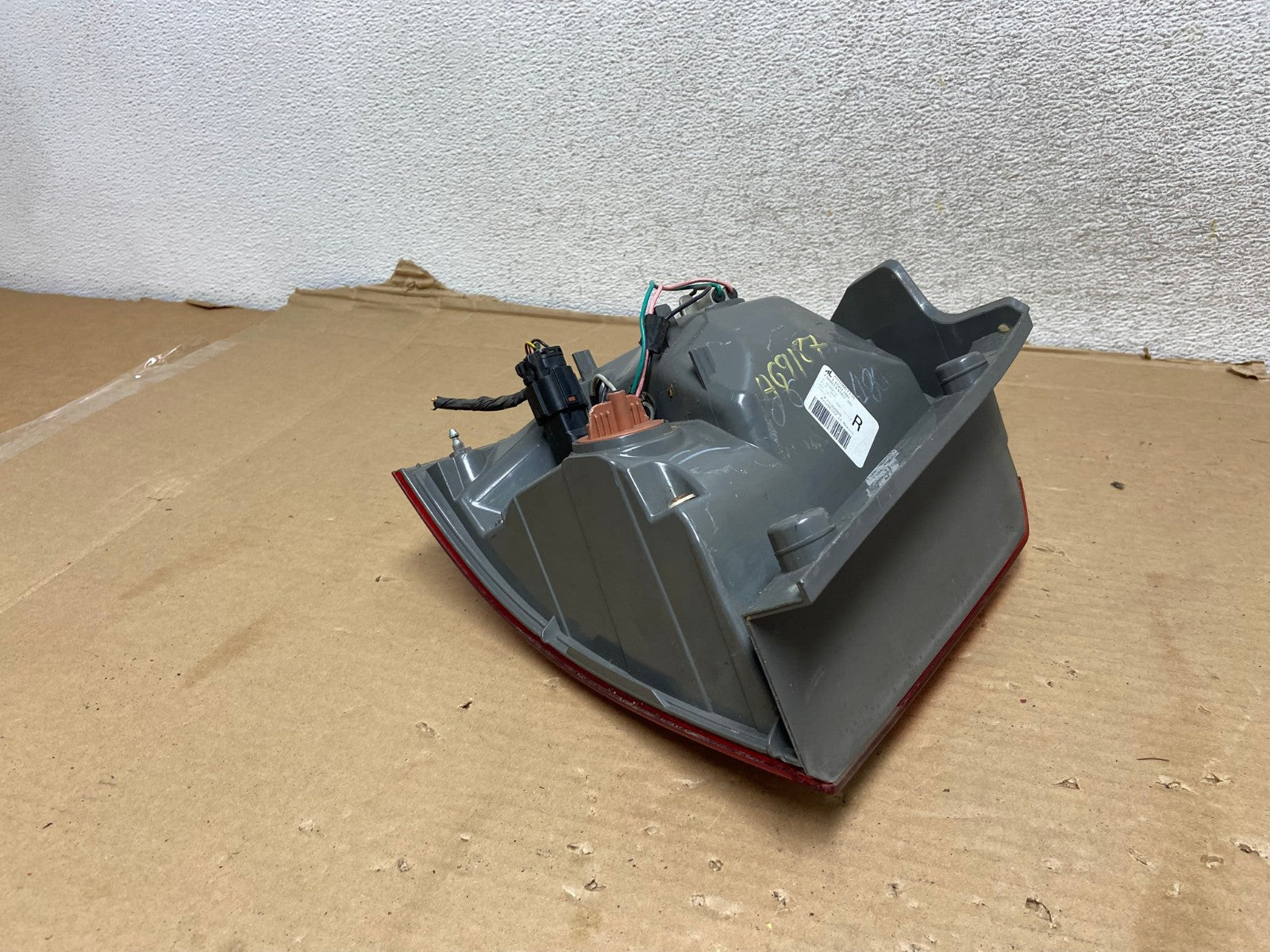 2011 to 2013 Kia Sorento Right Passenger RH Side Tail Light AG9187 LK5