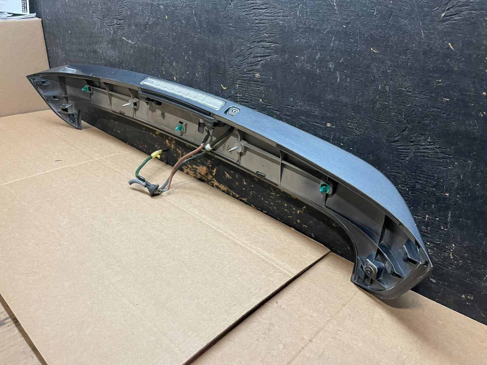 2008-2011 Subaru Impreza Hatchback Rear Upper Tailgate Roof Spoiler OEM Y9228 DG10