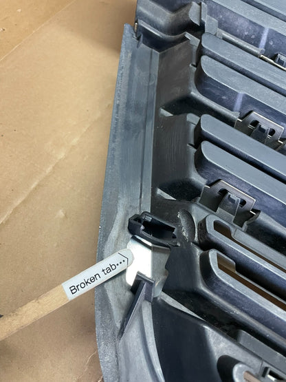 2009 to 2011 Freightliner Sprinter Front Upper Chrome Grill Grille aa8820 DG10