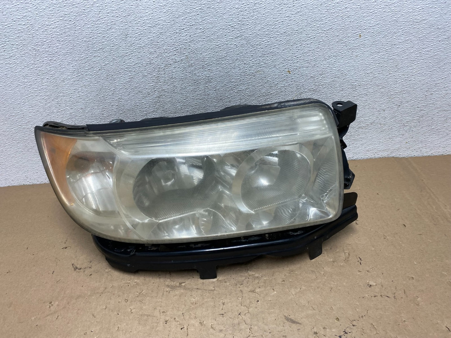 2006-2008 Subaru Forester Right Passenger Rh Headlight Halogen AG4405 DW0