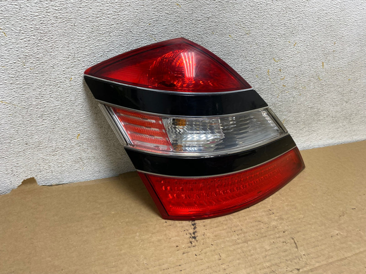 2007 - 2009 Mercedes-Benz S-Class Tail Light Left Driver LH Side AH7980 LK1