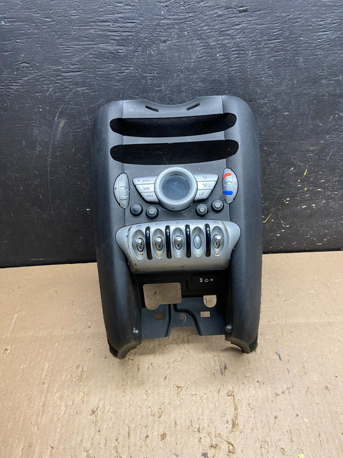 2008 to 2010 Mini Cooper Center Dash Climate Window Control OEM T6066 DG0