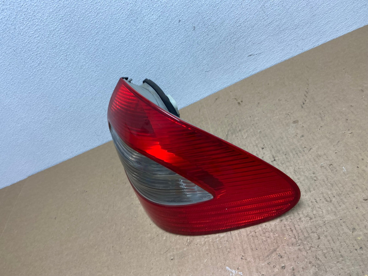2007 - 2009 Mercedes E E320 E500 Sedan Right Passenger Tail Light OEM AC1406 LK1
