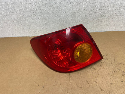 2003 to 2005 Toyota Corolla Left Driver Lh Side Tail Light AD1376 LK0